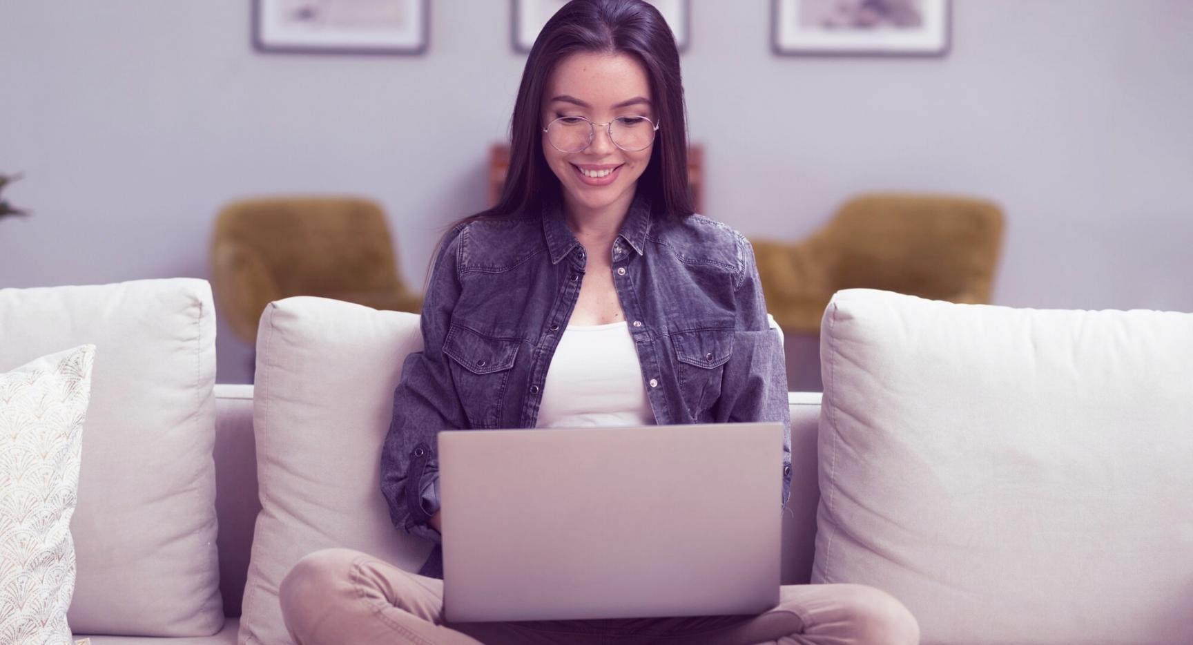 Espacio de trabajo con herramientas financieras y planificación presupuestaria